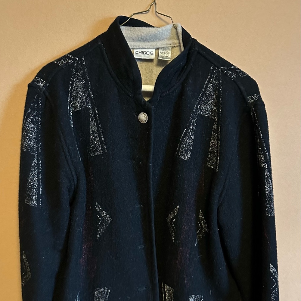 Size 2-med to large- wool
Blend jacket , western/Native American design